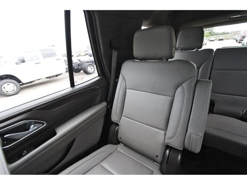 Used 2021 Chevrolet Tahoe Z71 AWD/4WD image 14