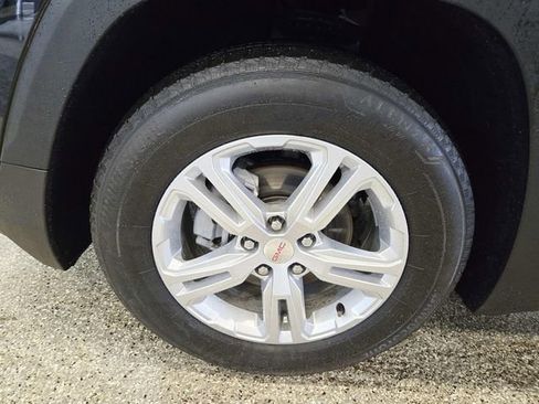 Certified 2022 GMC Terrain SLE w/ Driver Convenience Package image 14