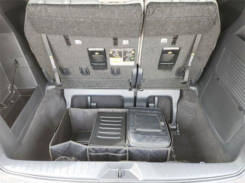 New 2026 Toyota Sienna XLE image 24