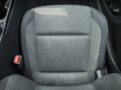 Used 2025 Toyota Camry LE FWD image 31