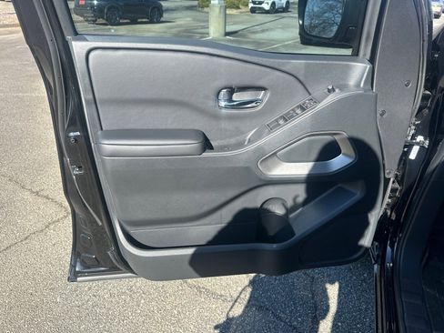 New 2026 Nissan Frontier SV w/ SV Convenience Package image 10