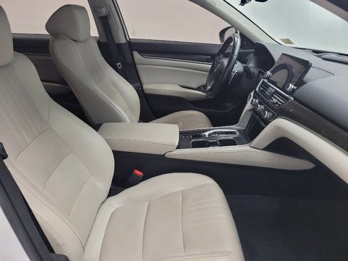 Used 2018 Honda Accord Touring image 21