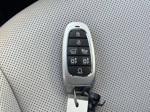 Used 2024 Hyundai Tucson Limited AWD/4WD image 38