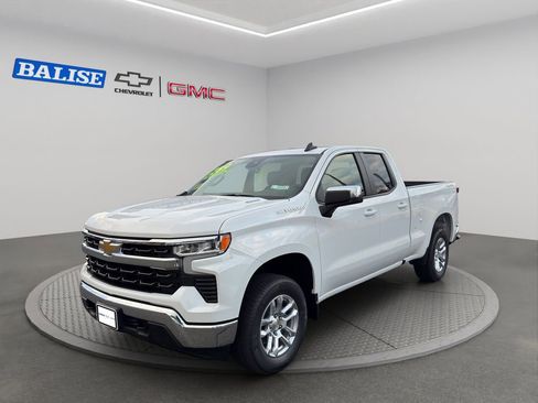 New 2026 Chevrolet Silverado 1500 LT image 2