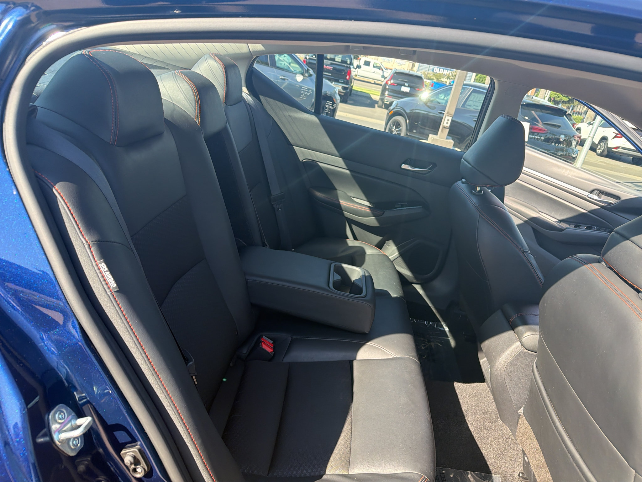 Used 2024 Nissan Altima 2.5 SR FWD image 11