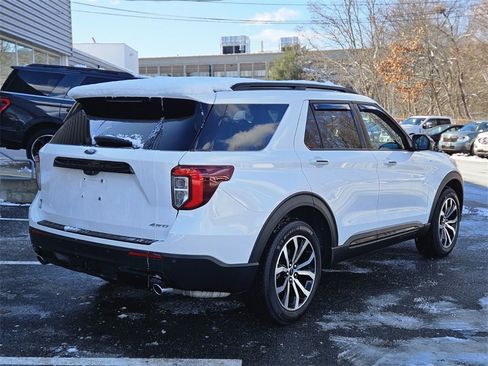 Used 2023 Ford Explorer ST-Line w/ Class IV Trailer Tow Package image 5