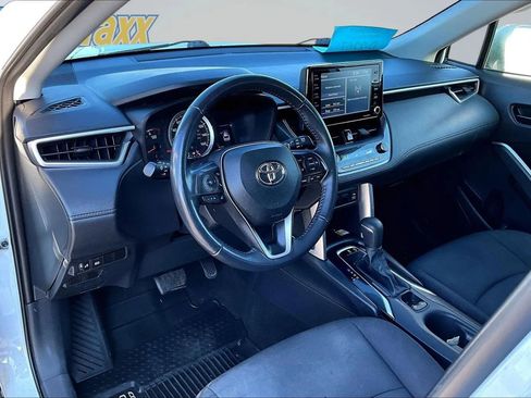 Used 2022 Toyota Corolla Cross LE w/ Black Badges Package (TMS) AWD/4WD image 17