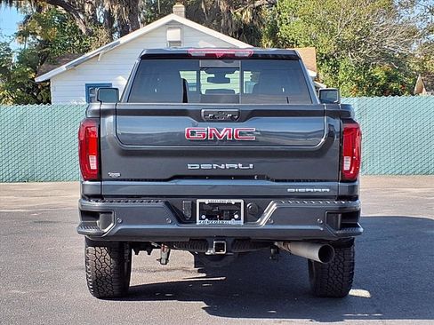Used 2022 GMC Sierra 3500 Denali image 5