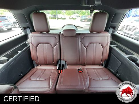 Used 2022 Ford Expedition Limited RWD image 17