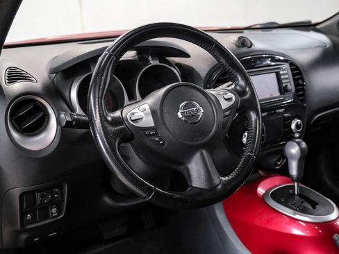 Used 2012 Nissan Juke SV AWD/4WD image 3