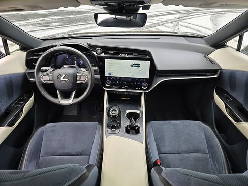 Used 2023 Lexus RZ 450e Premium w/ Accessory Package (Z1) image 10