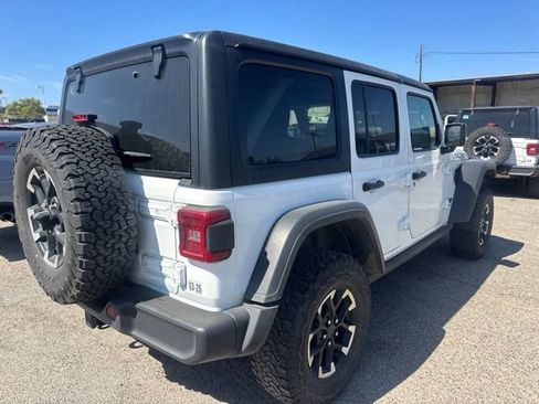 Used 2024 Jeep Wrangler Unlimited Rubicon 4xe AWD/4WD image 5