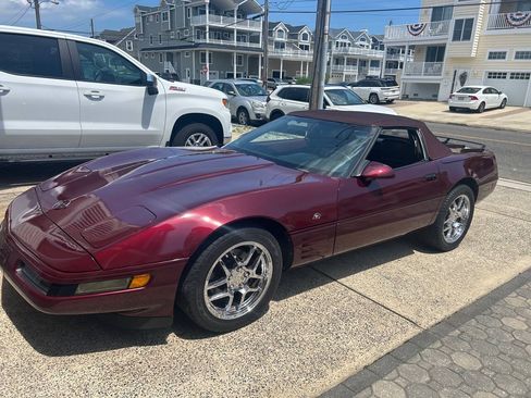 Used 1993 Chevrolet Corvette Convertible RWD image 3