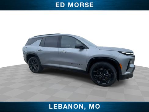 Used 2025 Chevrolet Traverse RS w/ LPO, Floor Liner Package AWD/4WD image 9