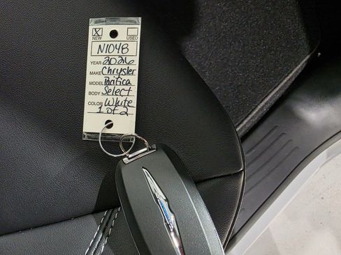 New 2026 Chrysler Pacifica Select image 49