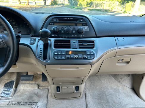 Used 2006 Honda Odyssey EX-L image 40