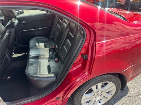 Used 2009 Ford Fusion SEL image 15