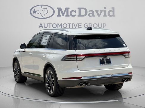 New 2025 Lincoln Aviator Reserve w/ Luxury Package RWD image 5