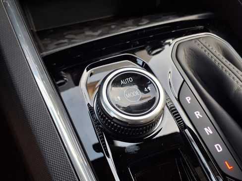 New 2026 GMC Canyon Elevation w/ Convenience Package image 6