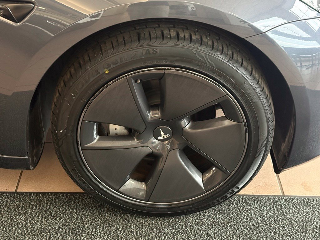 Used 2023 Tesla Model 3 Long Range AWD/4WD image 17
