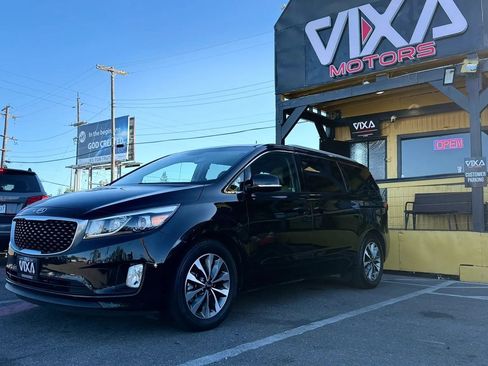 Used 2015 Kia Sedona SX FWD image 3
