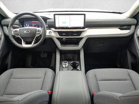 New 2026 Ford Explorer Active image 13