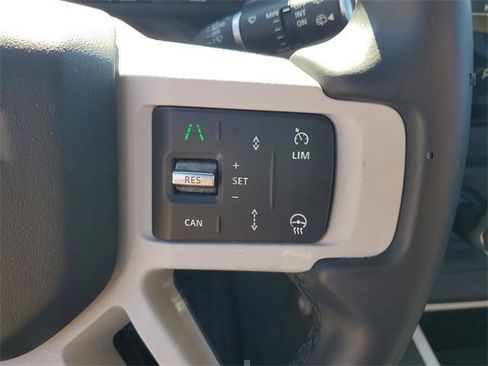 Used 2025 Land Rover Defender 110 S image 18