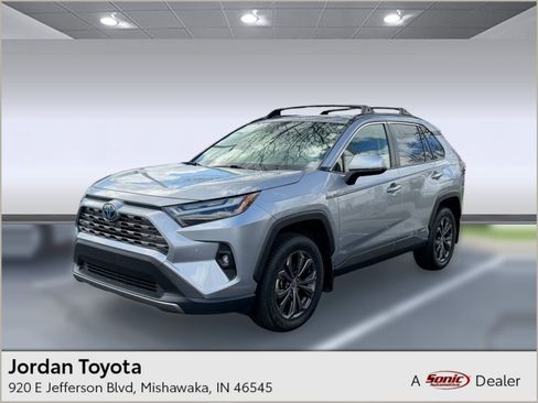 Used 2024 Toyota RAV4 Limited image 1