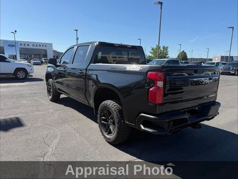 Used 2024 Chevrolet Silverado 1500 LT Trail Boss w/ Convenience Package II AWD/4WD image 7