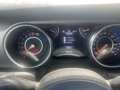 Used 2022 Jeep Gladiator Sport AWD/4WD image 37