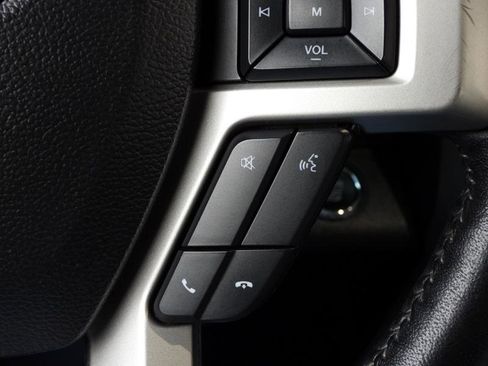 Used 2019 Ford F150 Lariat image 89