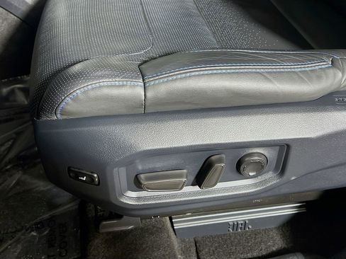 Used 2024 Toyota Tundra Platinum image 18