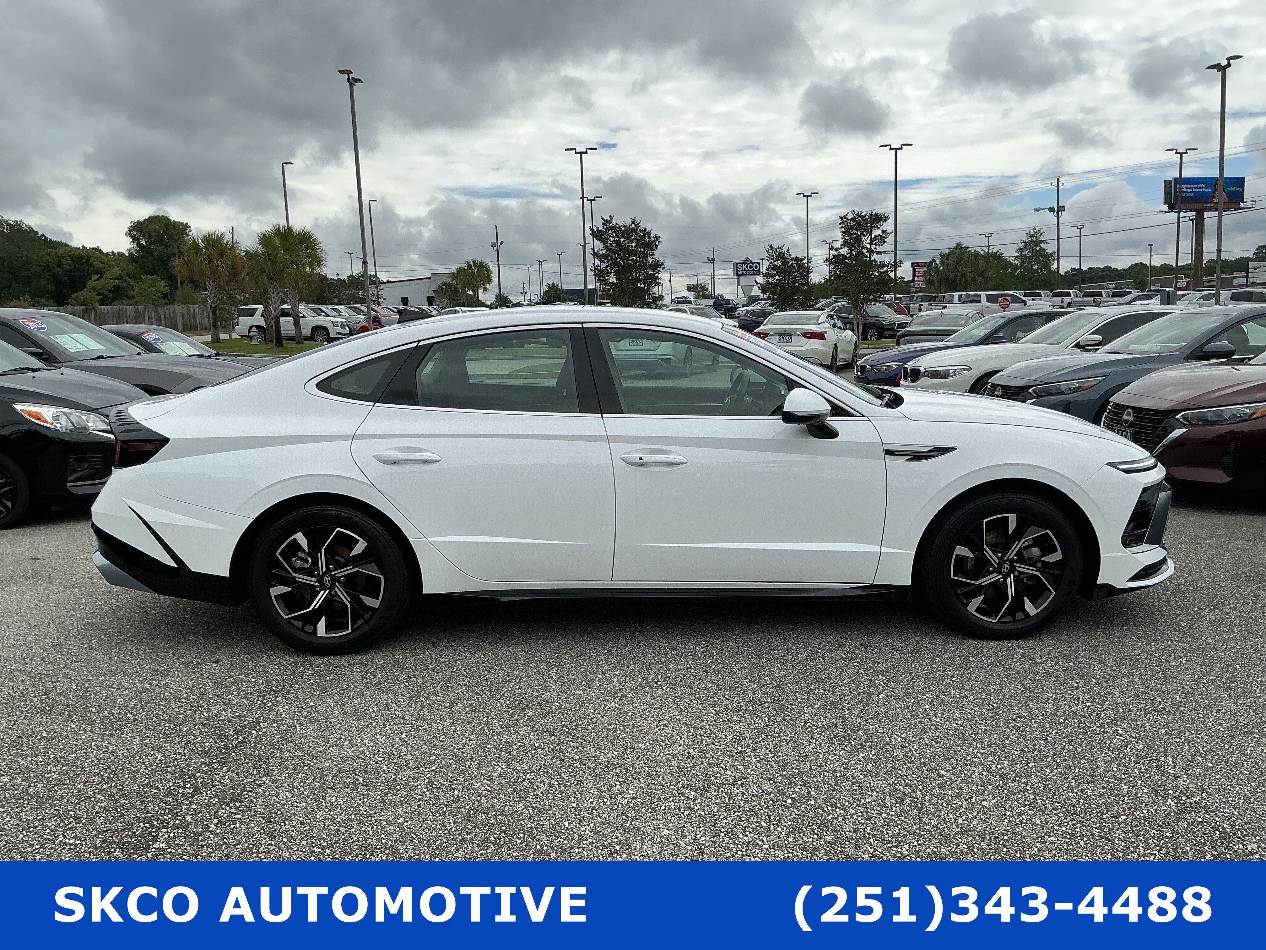 Used 2025 Hyundai Sonata SEL FWD image 6