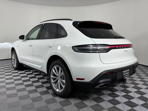 New 2026 Porsche Macan image 3