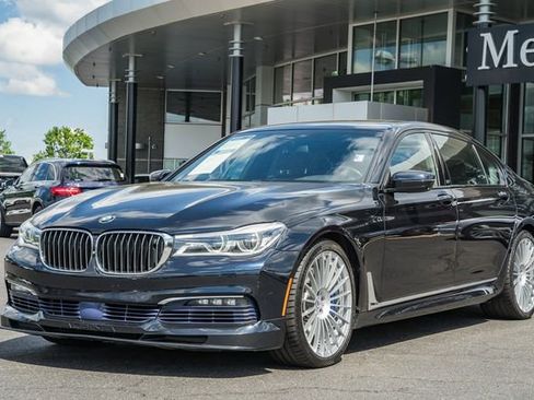 Used 2017 BMW ALPINA B7 xDrive AWD/4WD image 3