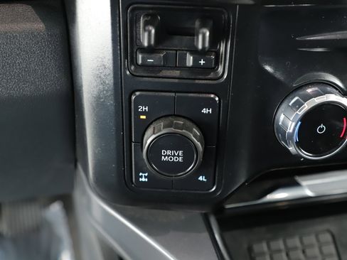 Certified 2024 Ford F350 Lariat w/ Lariat Ultimate Package image 15