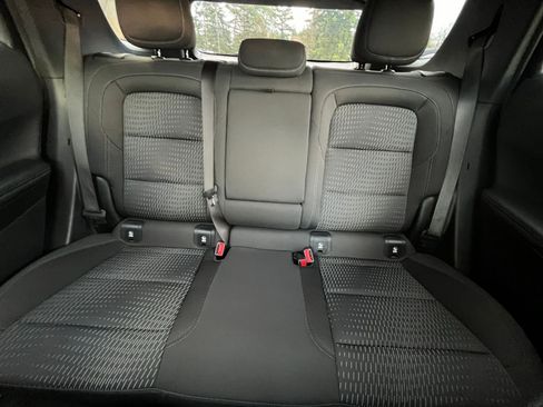 Used 2025 Chevrolet Equinox LT image 38