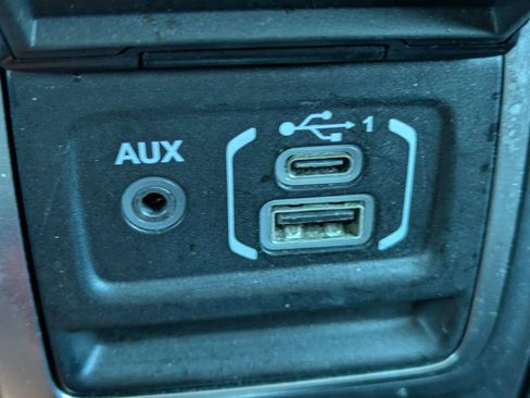 Used 2023 Jeep Wrangler Unlimited Sport AWD/4WD image 20