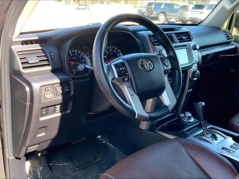 Used 2014 Toyota 4Runner Limited image 17