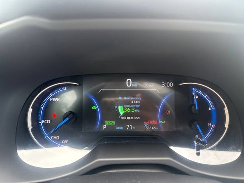 Used 2021 Toyota RAV4 XSE AWD/4WD image 14