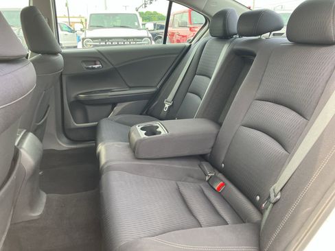 Used 2015 Honda Accord Sport image 25