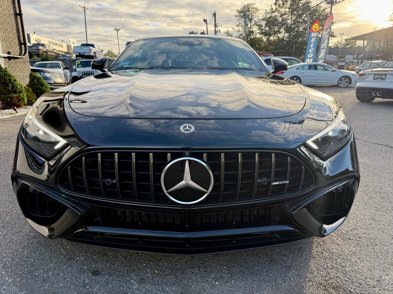 Used 2022 Mercedes-Benz SL 63 AMG 4MATIC w/ Driver Assistance Package image 7