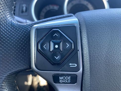 Used 2014 Toyota Tacoma PreRunner image 24