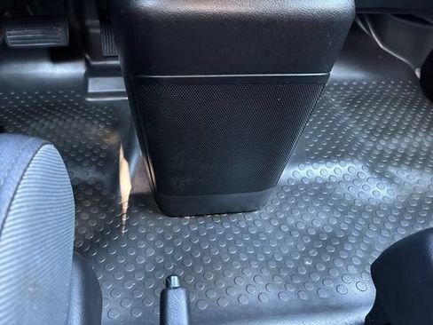 Used 2003 Honda Element EX image 12
