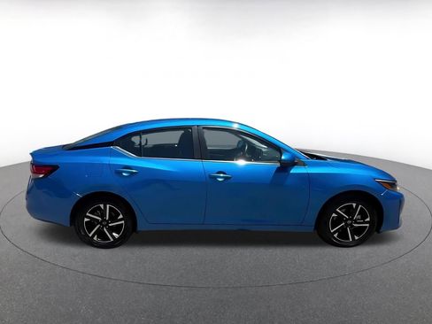 Used 2025 Nissan Sentra SV FWD image 16