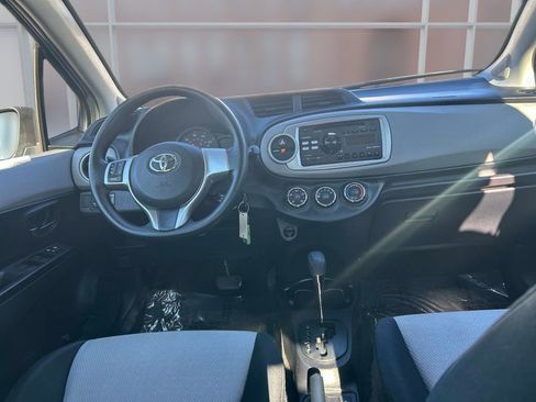 Used 2012 Toyota Yaris LE image 14