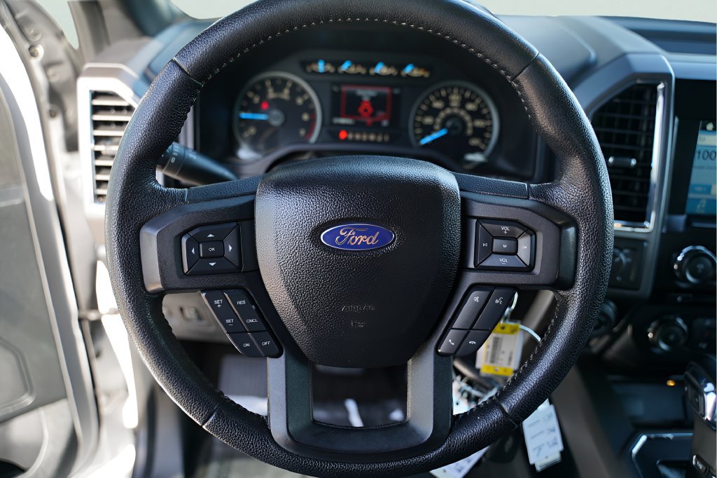 Used 2016 Ford F150 XLT w/ Equipment Group 302A Luxury RWD image 7