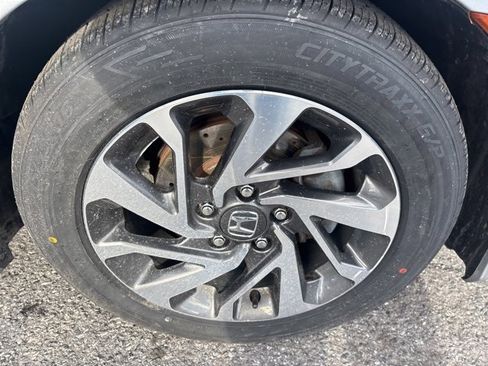 Used 2016 Honda Civic EX image 17