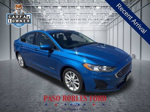 Used 2019 Ford Fusion SE FWD image 1