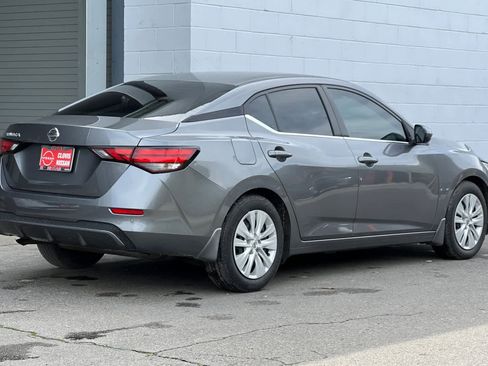 Used 2023 Nissan Sentra S image 3